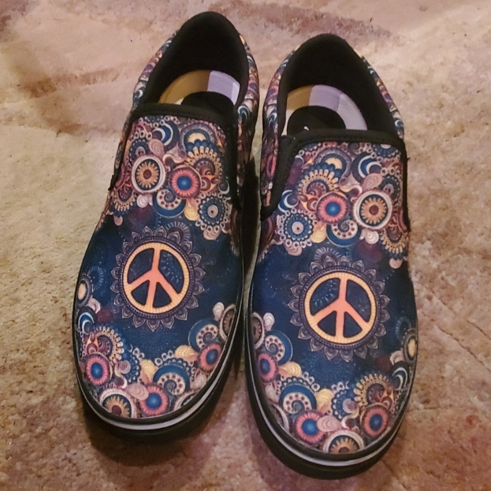 yes we vibe > Shoes